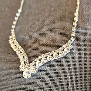 Clear crystals V necklace wedding, prom, formal lovely! Adjustable length